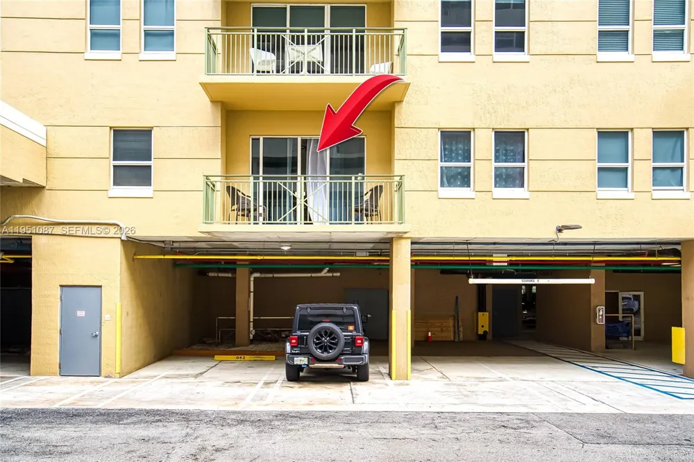 2080 S Ocean Dr #103 Hallandale Beach, FL 33009