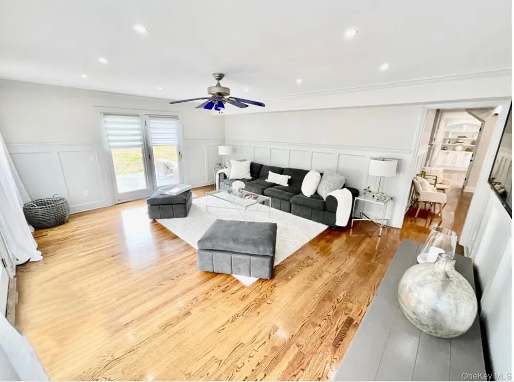 51 cheviot Southampton, NY 11968