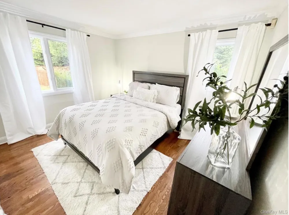 51 cheviot Southampton, NY 11968