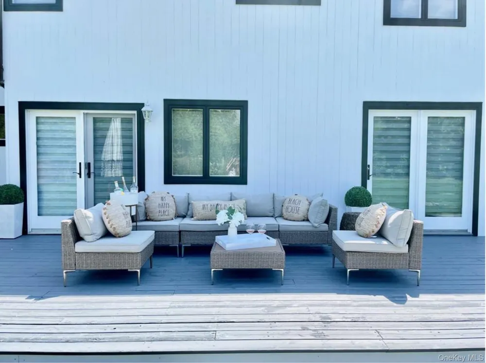 51 cheviot Southampton, NY 11968