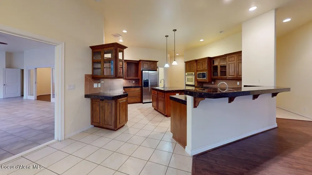 18772 W Riverview Drive Post Falls, ID 83854