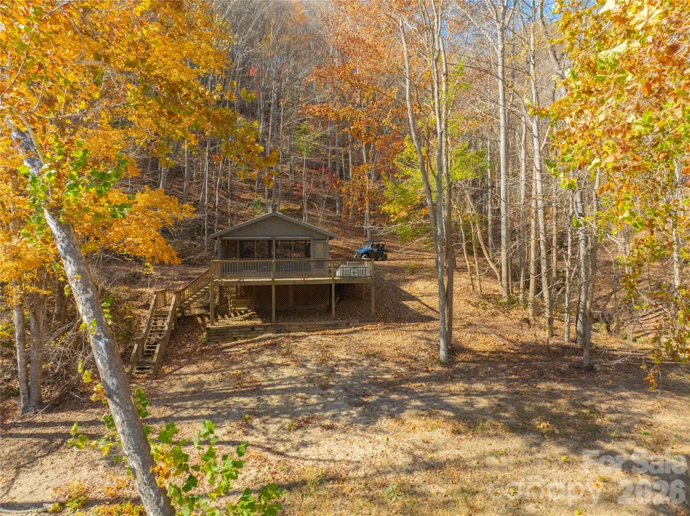 2736 White Oak Flats Road Green Mountain, NC 28740