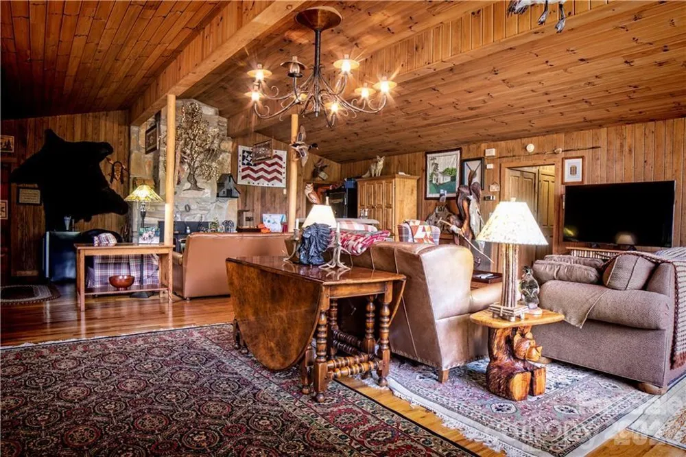 2736 White Oak Flats Road Green Mountain, NC 28740