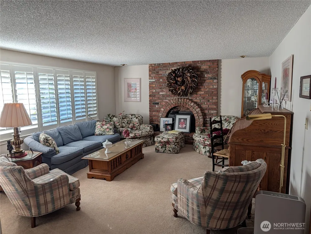 12105 25th Avenue SE Everett, WA 98208