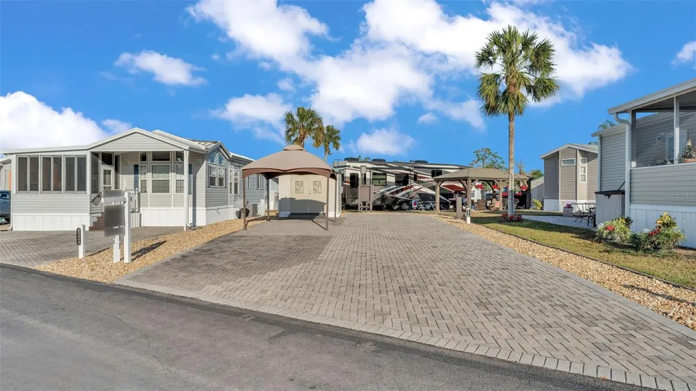 2436 CITRUS TREE ROAD Clermont, FL 34714