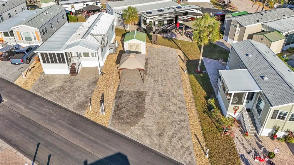 2436 CITRUS TREE ROAD Clermont, FL 34714
