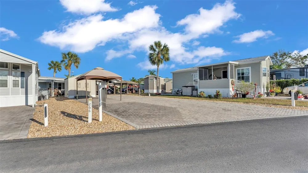 2436 CITRUS TREE ROAD Clermont, FL 34714