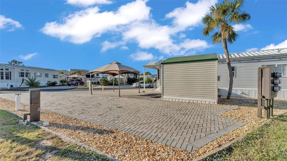 2436 CITRUS TREE ROAD Clermont, FL 34714