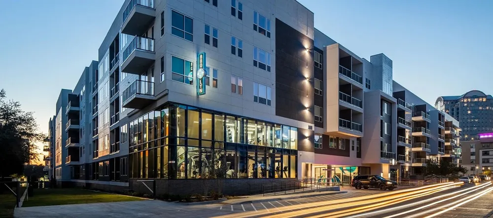 880 Lake Carolyn Parkway #219