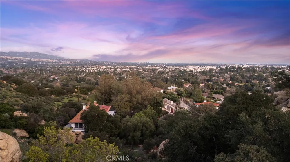22882 Trigger st Chatsworth, CA 91311