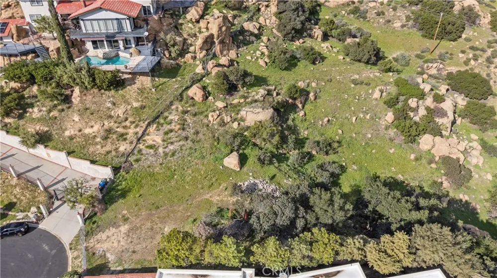 22882 Trigger st Chatsworth, CA 91311