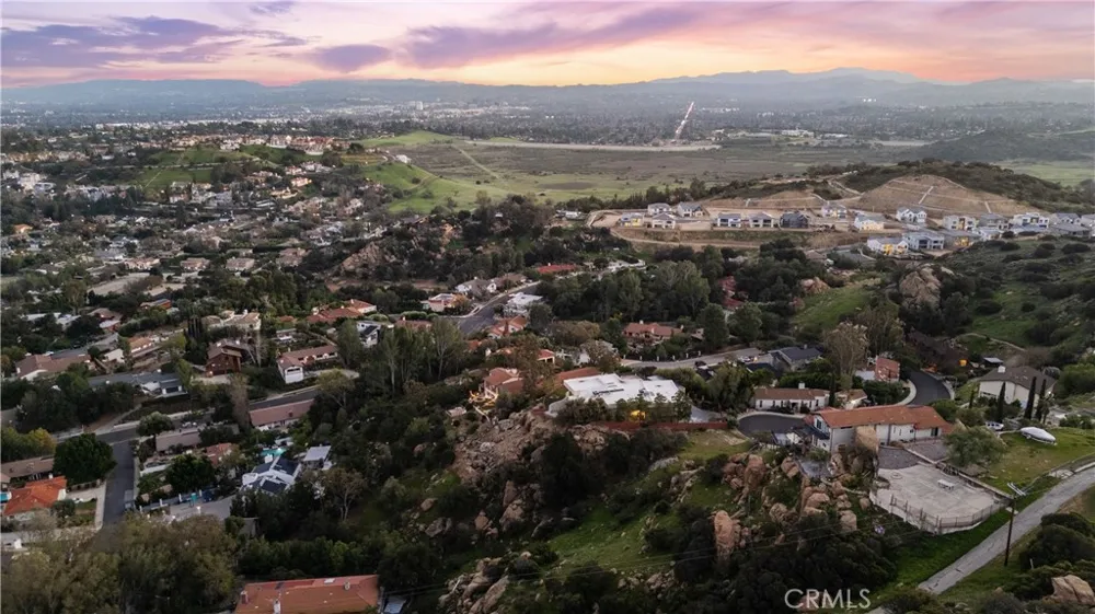 22882 Trigger st Chatsworth, CA 91311