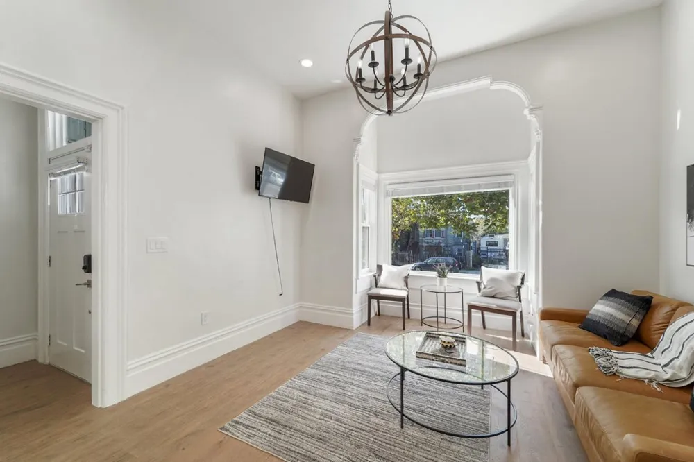 1662 14th Street Oakland, CA 94607