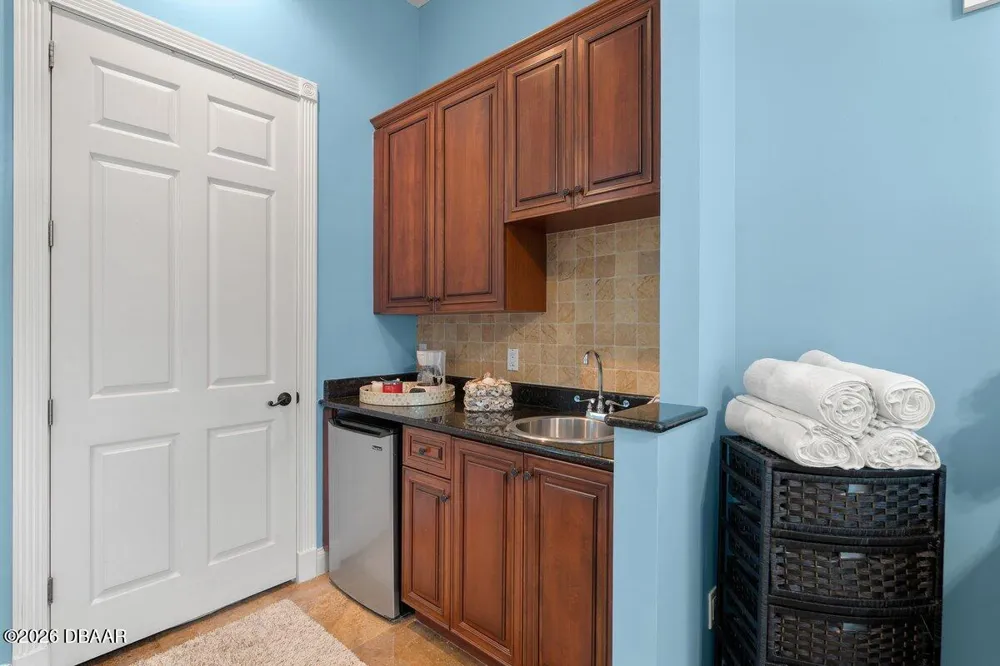 4606 Oak Hammock Court Ponce Inlet, FL 32127