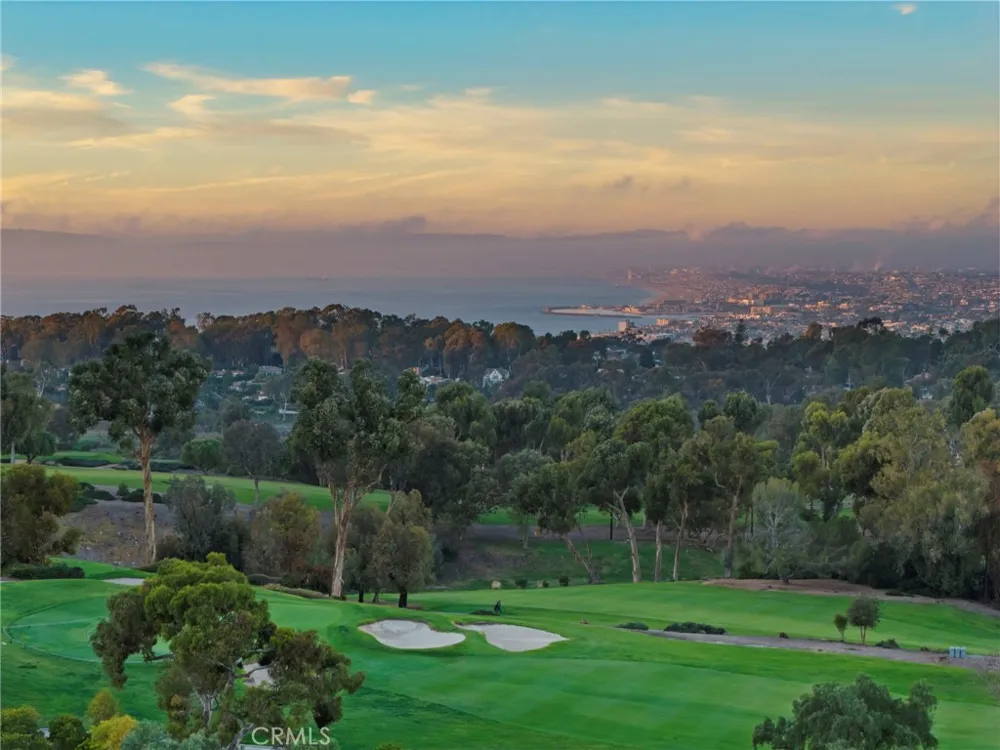 4 Yellow Brick Rd Rancho Palos Verdes, CA 90275
