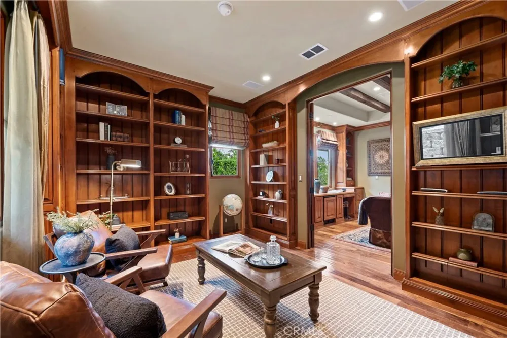 4 Yellow Brick Rd Rancho Palos Verdes, CA 90275