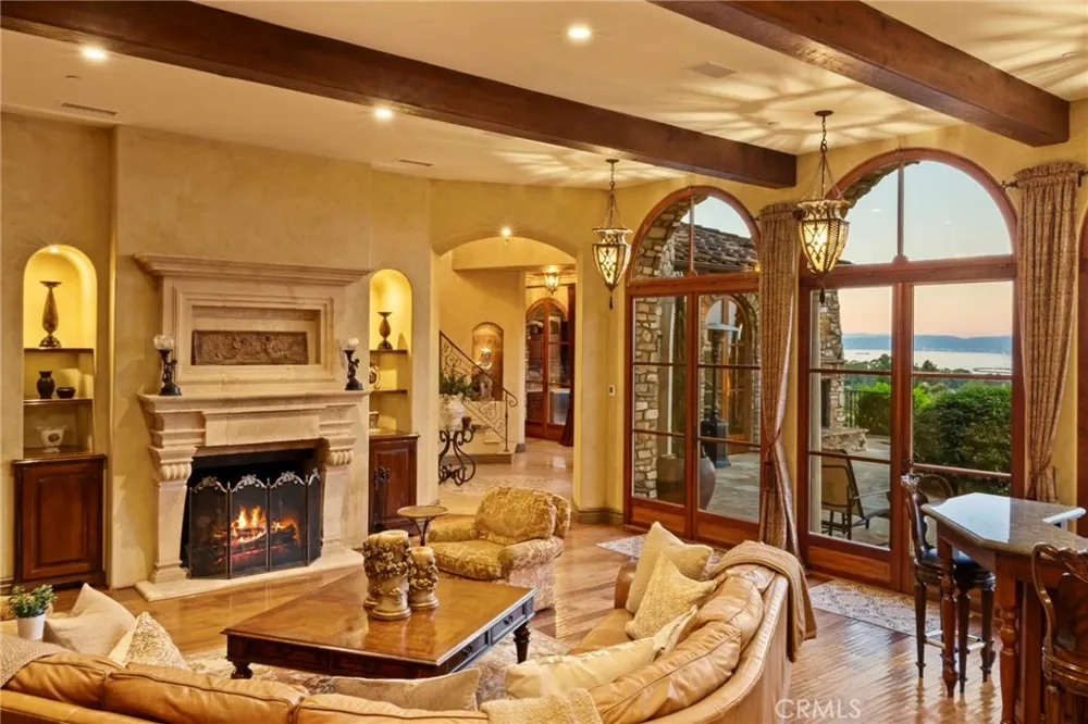 4 Yellow Brick Rd Rancho Palos Verdes, CA 90275