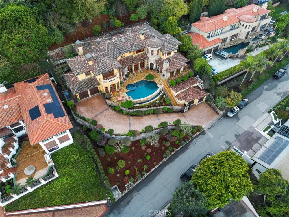 4 Yellow Brick Rd Rancho Palos Verdes, CA 90275