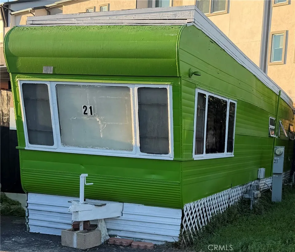 13713 S Vermont Avenue