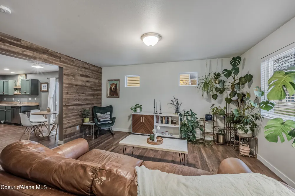 3324 E Garin Court Post Falls, ID 83854