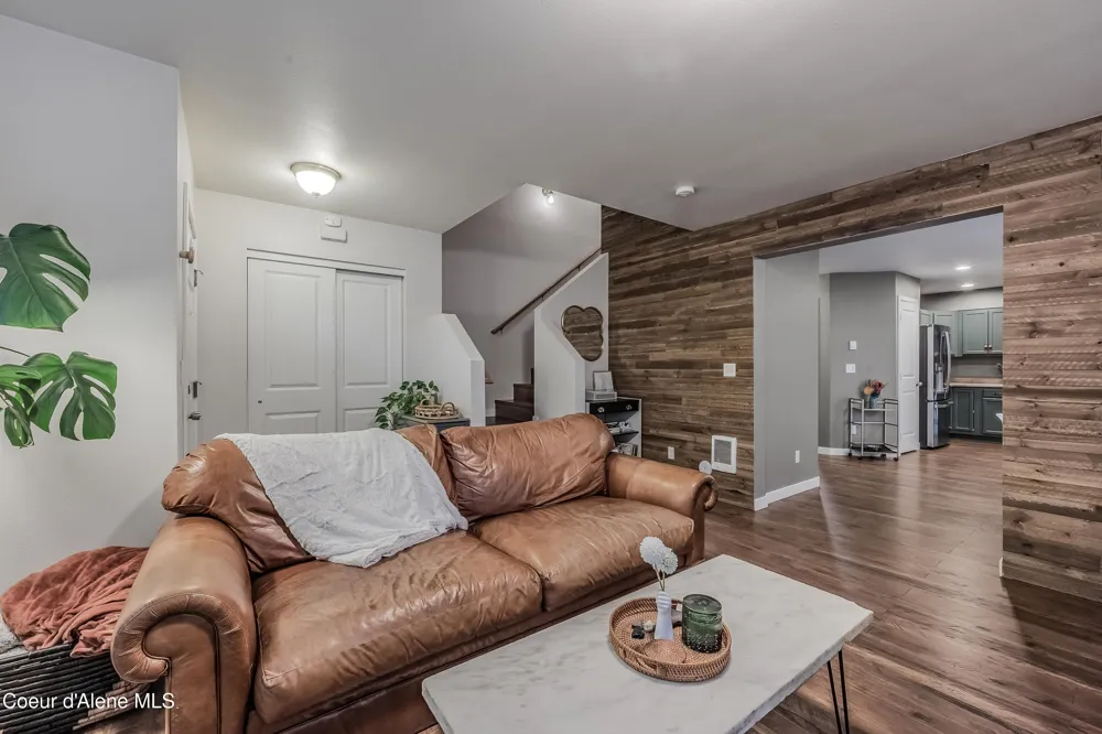 3324 E Garin Court Post Falls, ID 83854