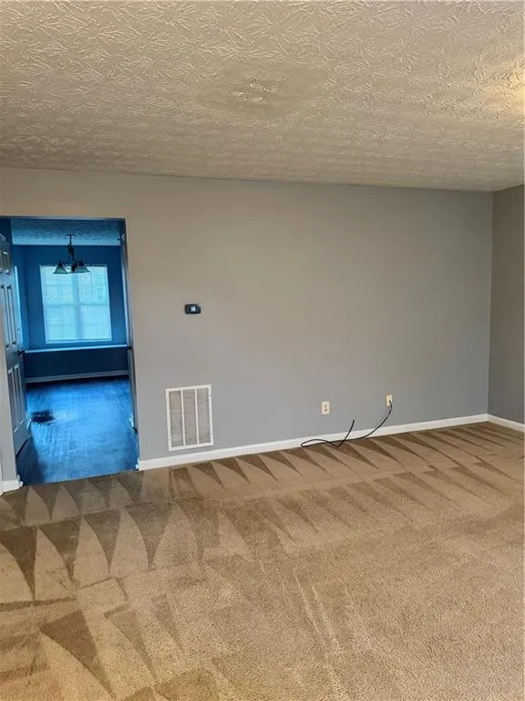 1754 Grove Way Hampton, GA 30228