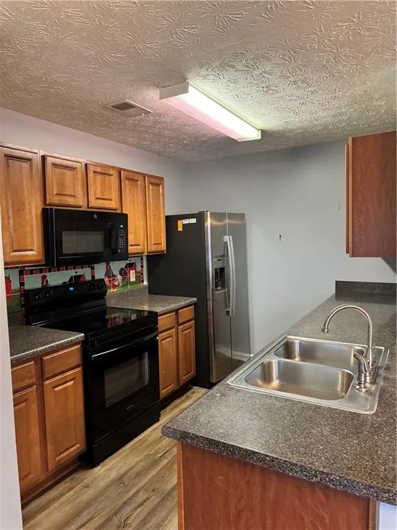 1754 Grove Way Hampton, GA 30228