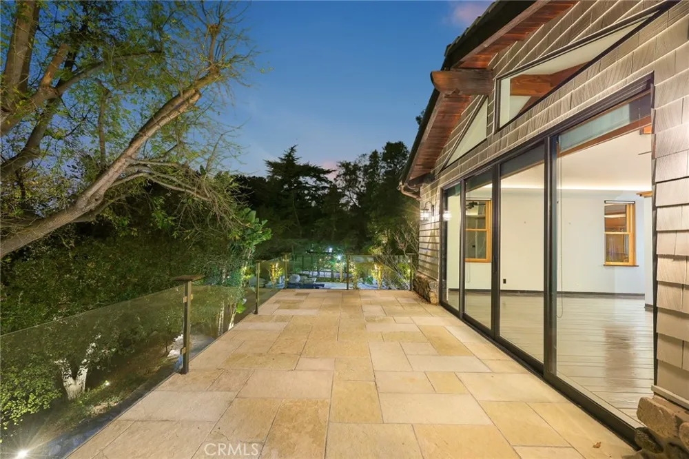 5310 Linda Vista La Canada Flintridge, CA 91011