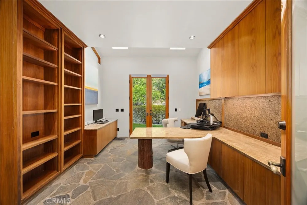 5310 Linda Vista La Canada Flintridge, CA 91011