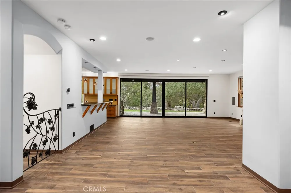 5310 Linda Vista La Canada Flintridge, CA 91011