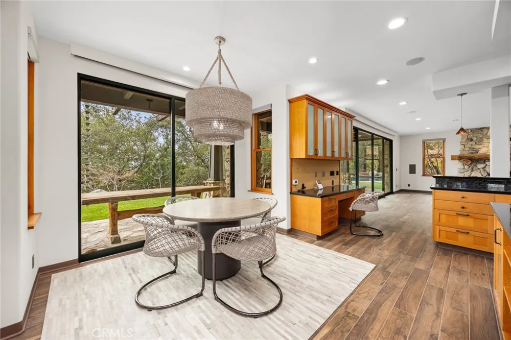 5310 Linda Vista La Canada Flintridge, CA 91011