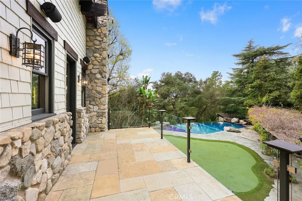 5310 Linda Vista La Canada Flintridge, CA 91011