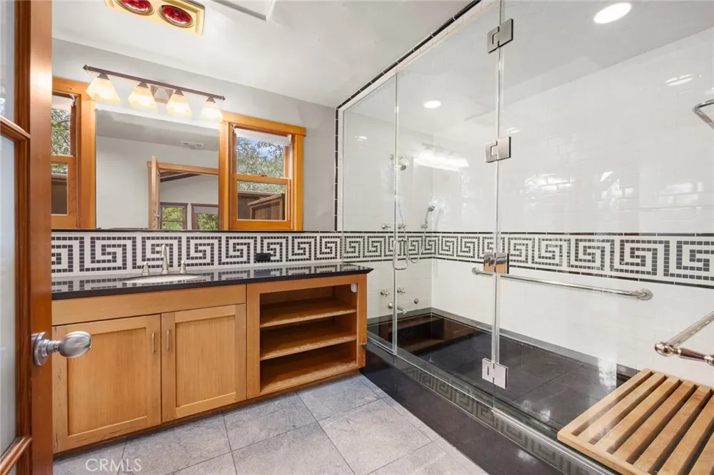 5310 Linda Vista La Canada Flintridge, CA 91011