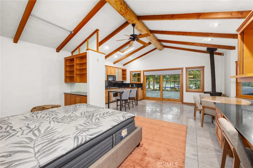 5310 Linda Vista La Canada Flintridge, CA 91011