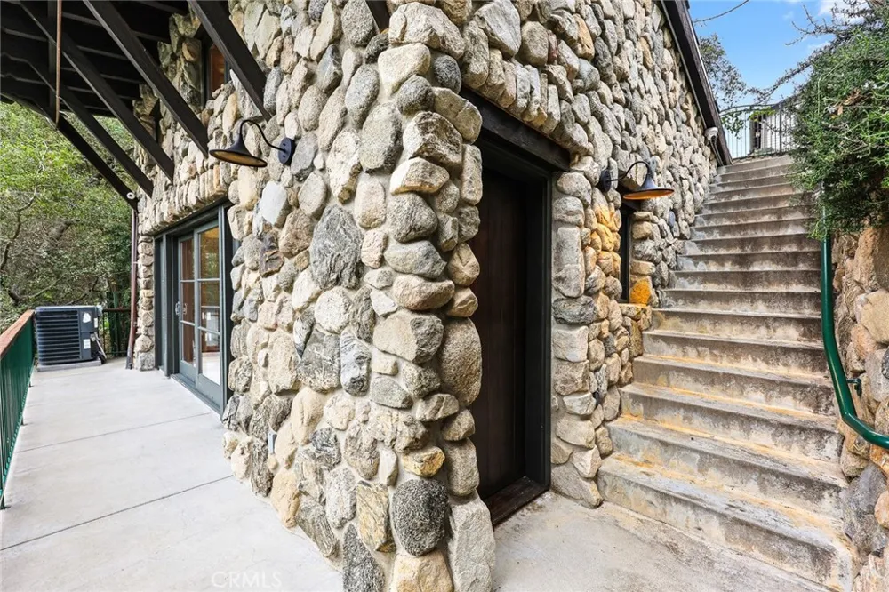 5310 Linda Vista La Canada Flintridge, CA 91011