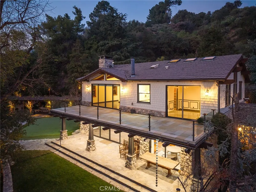 5310 Linda Vista La Canada Flintridge, CA 91011