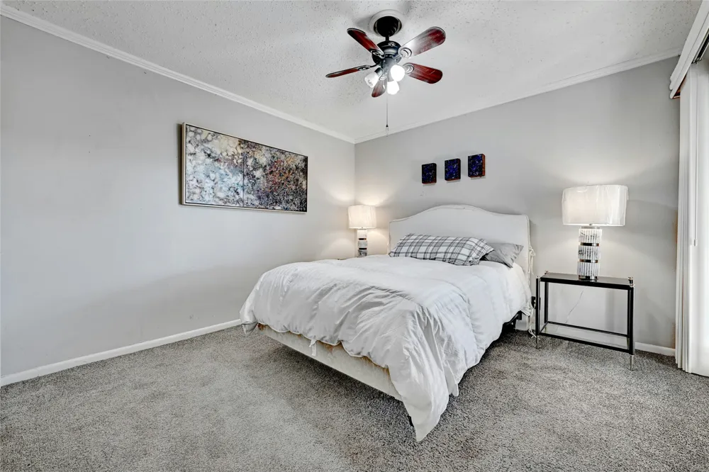 1304 Summit Street #101 Austin, TX 78741