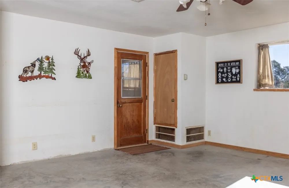 County Road 284 Edna, TX 77957