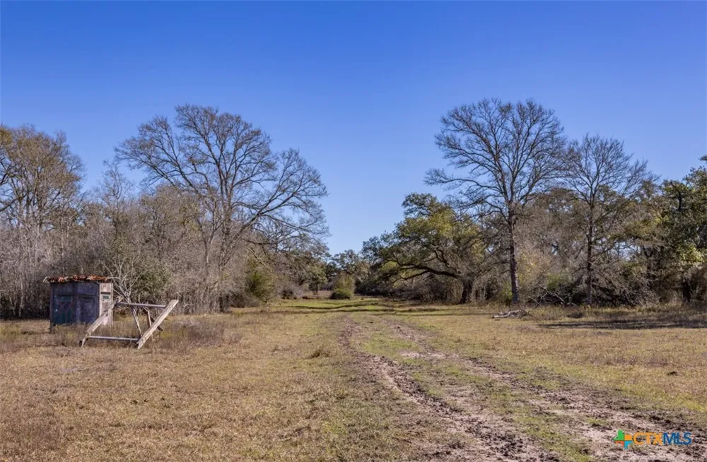 County Road 284 Edna, TX 77957