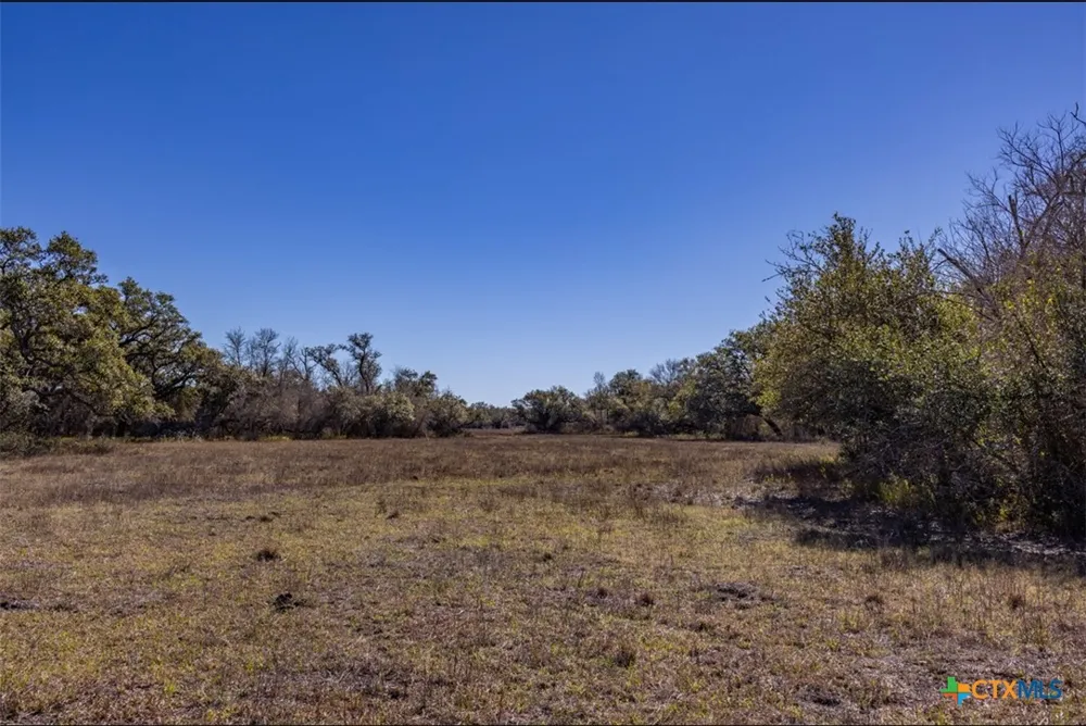 County Road 284 Edna, TX 77957