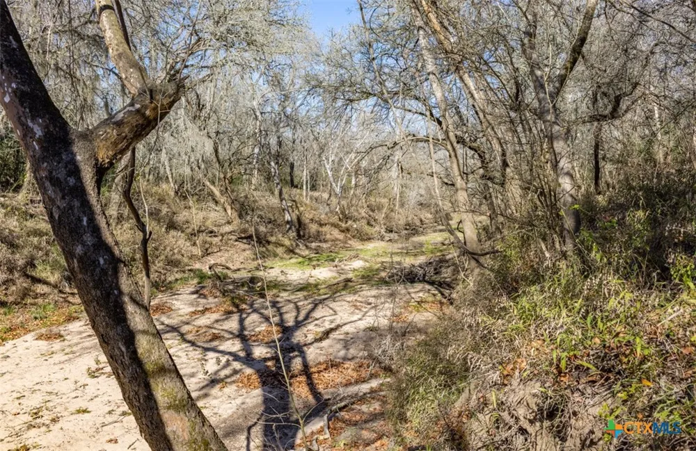 County Road 284 Edna, TX 77957