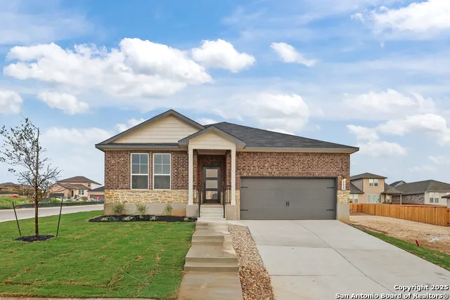 6615 Comanche Valley