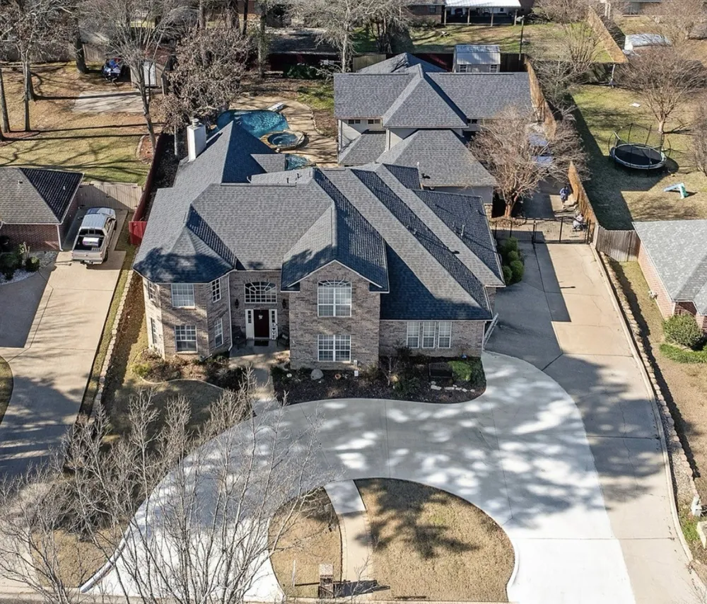 3815 Holly Ridge Drive