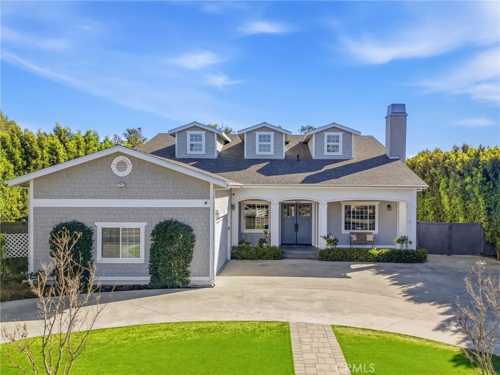 1232 W Valencia Mesa Drive