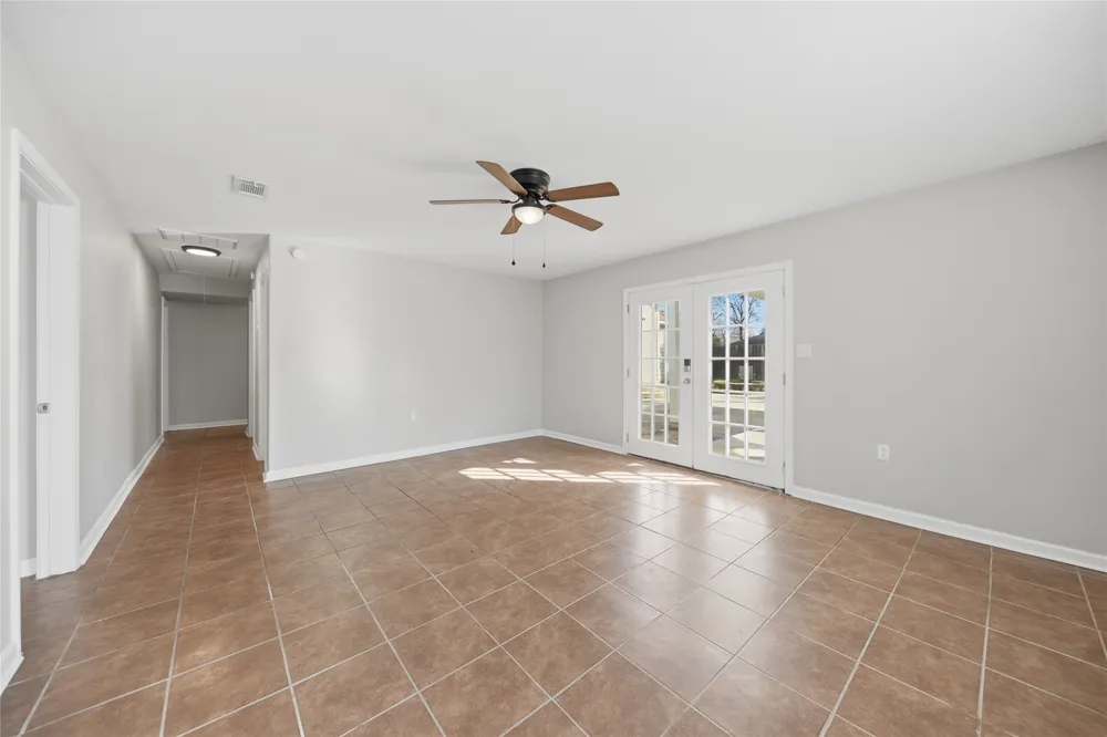 1702 Rampart Street Columbus, TX 78934