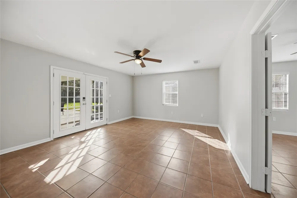 1702 Rampart Street Columbus, TX 78934