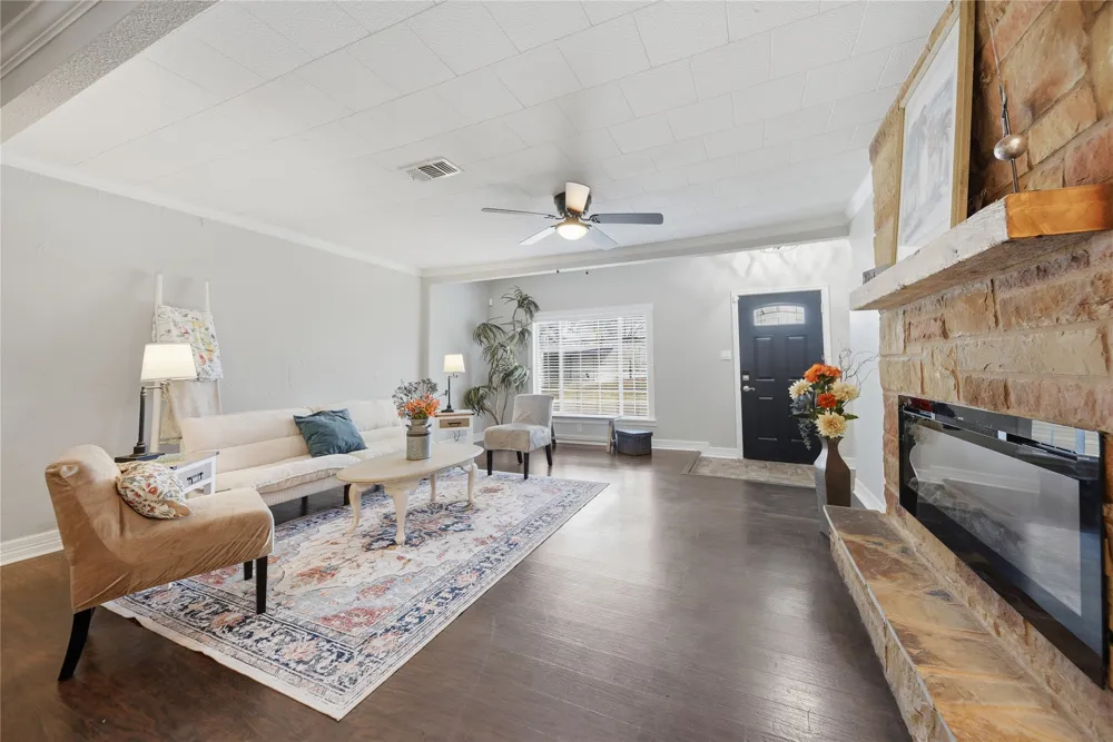 1702 Rampart Street Columbus, TX 78934