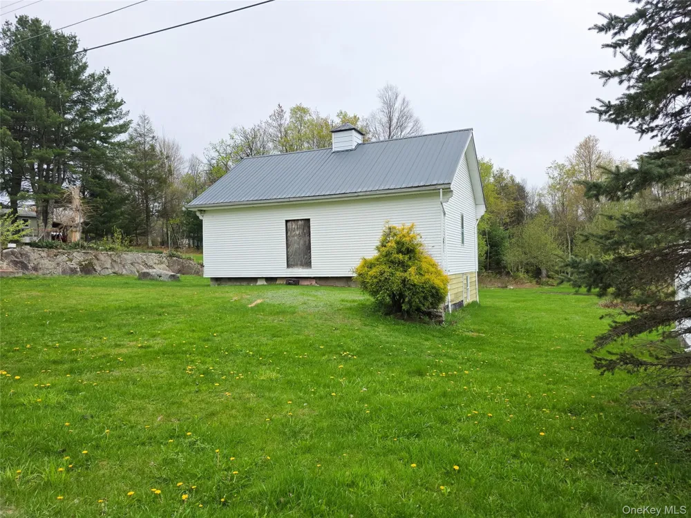 50 Low Road Grahamsville, NY 12640