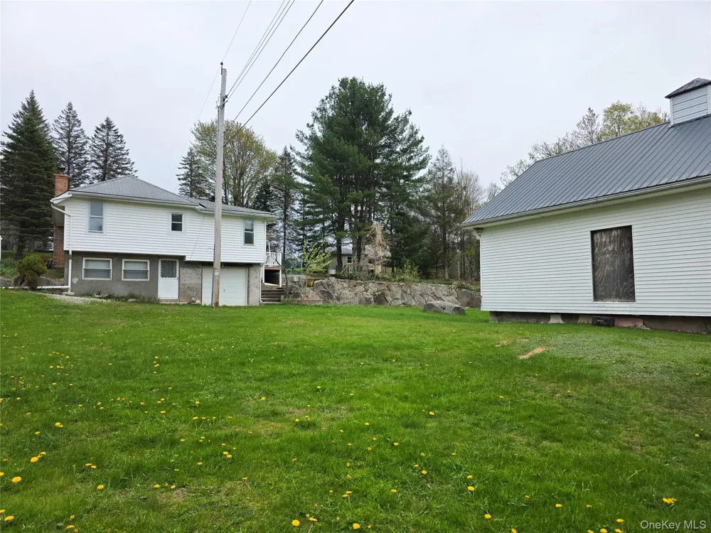 50 Low Road Grahamsville, NY 12640