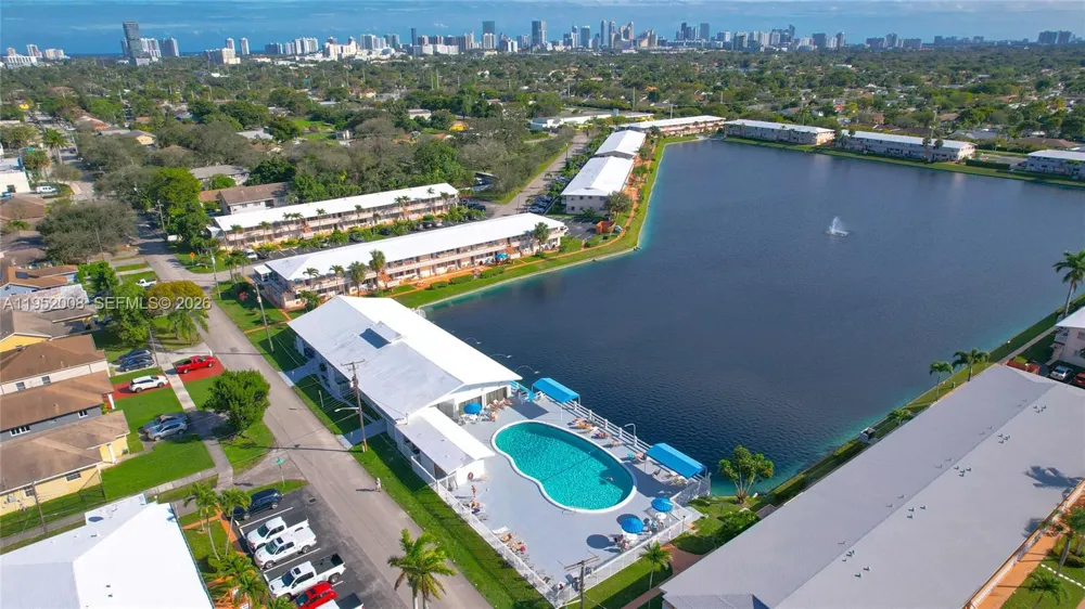 900 SW 11th Ave #12A Hallandale Beach, FL 33009